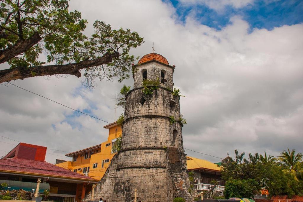 Lufian Dormitel Hostel Dumaguete City Exterior foto